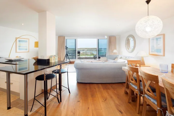 Apartment 206